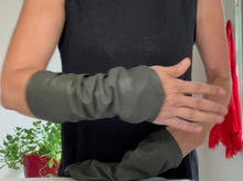 Load and play video in Gallery viewer, Green Leather Sleeves
