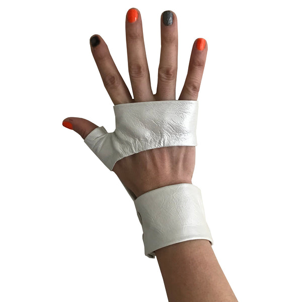 Make a fashion statement with fingerless leather gloves