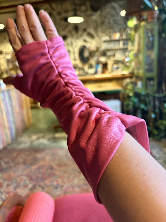 Soft Pink Gloves