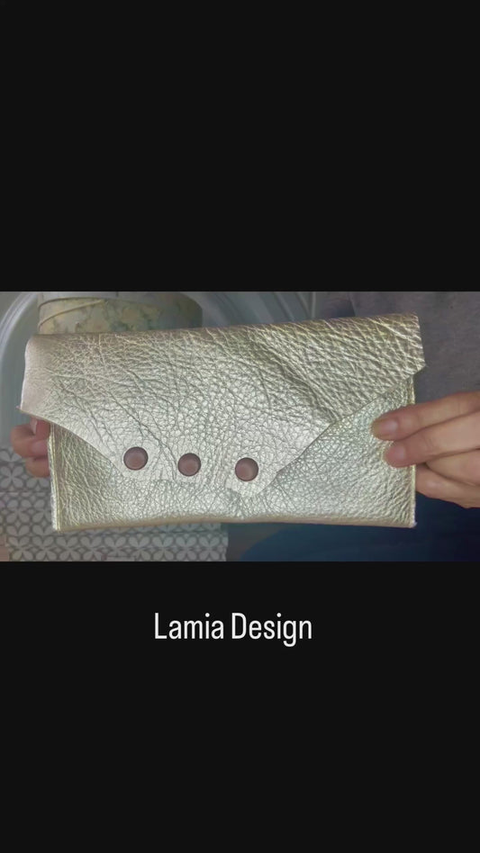 Light Gold Leather Wallet – 3 Snap Closure