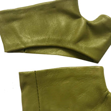 Load image into Gallery viewer, Tail Green Mini Gloves Handmade Accessories
